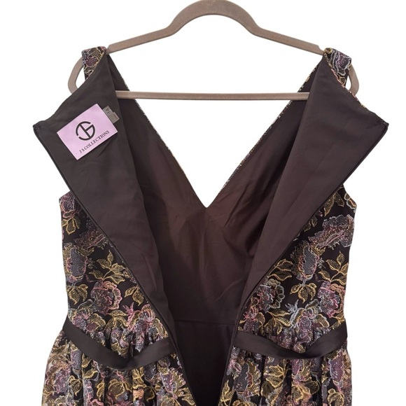 JS Collections Metallic Floral Lace Fit and Flare Midi Dress Size 14 - Picture 9 of 13